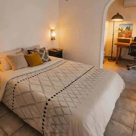 Détente Dans Avec Piscine Privée, Nature, Golf Et à Proximité Saint-Raphaël