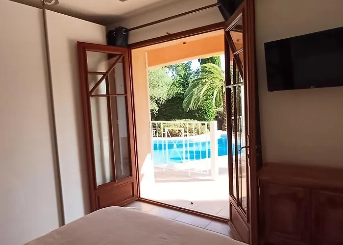 Sejour Detente Dans Avec Piscine Privee, Nature, Golf Et A Proximite