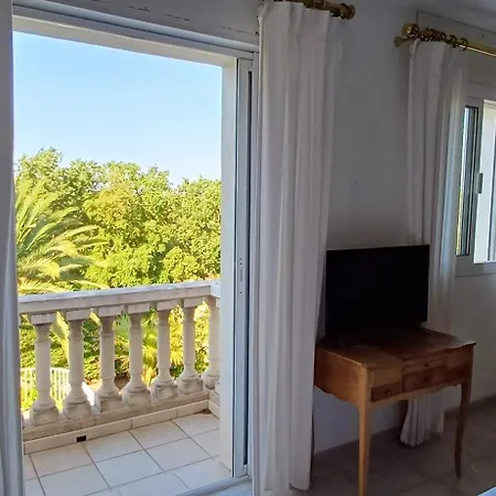 Σπίτι διακοπών Sejour Detente Dans Avec Piscine Privee, Nature, Golf Et A Proximite Saint-Raphaël