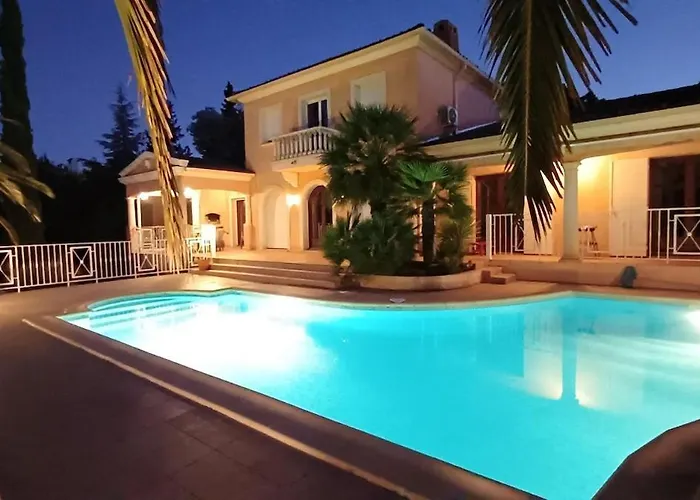 Sejour Detente Dans Avec Piscine Privee, Nature, Golf Et A Proximite *