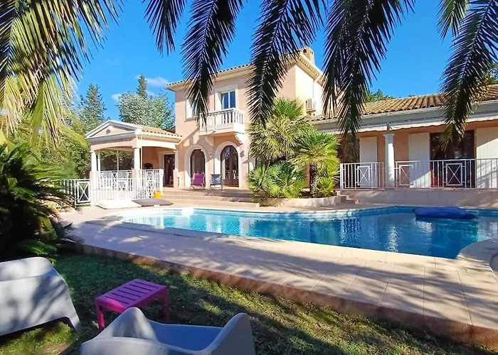 Holiday home Sejour Detente Dans Avec Piscine Privee, Nature, Golf Et A Proximite *