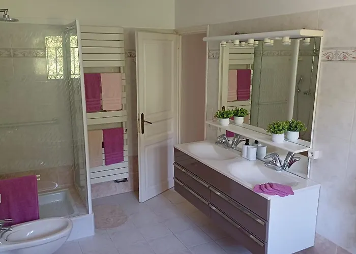 Sejour Detente Dans Avec Piscine Privee, Nature, Golf Et A Proximite * Saint-Raphael (Var)