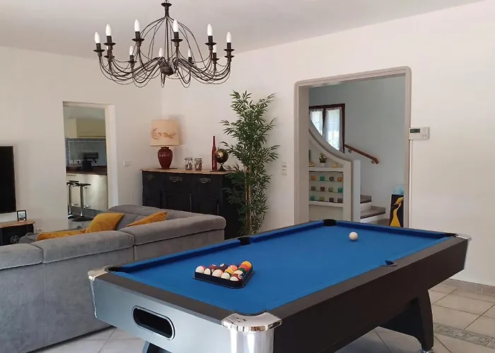 Sejour Detente Dans Avec Piscine Privee, Nature, Golf Et A Proximite Saint-Raphael (Var)